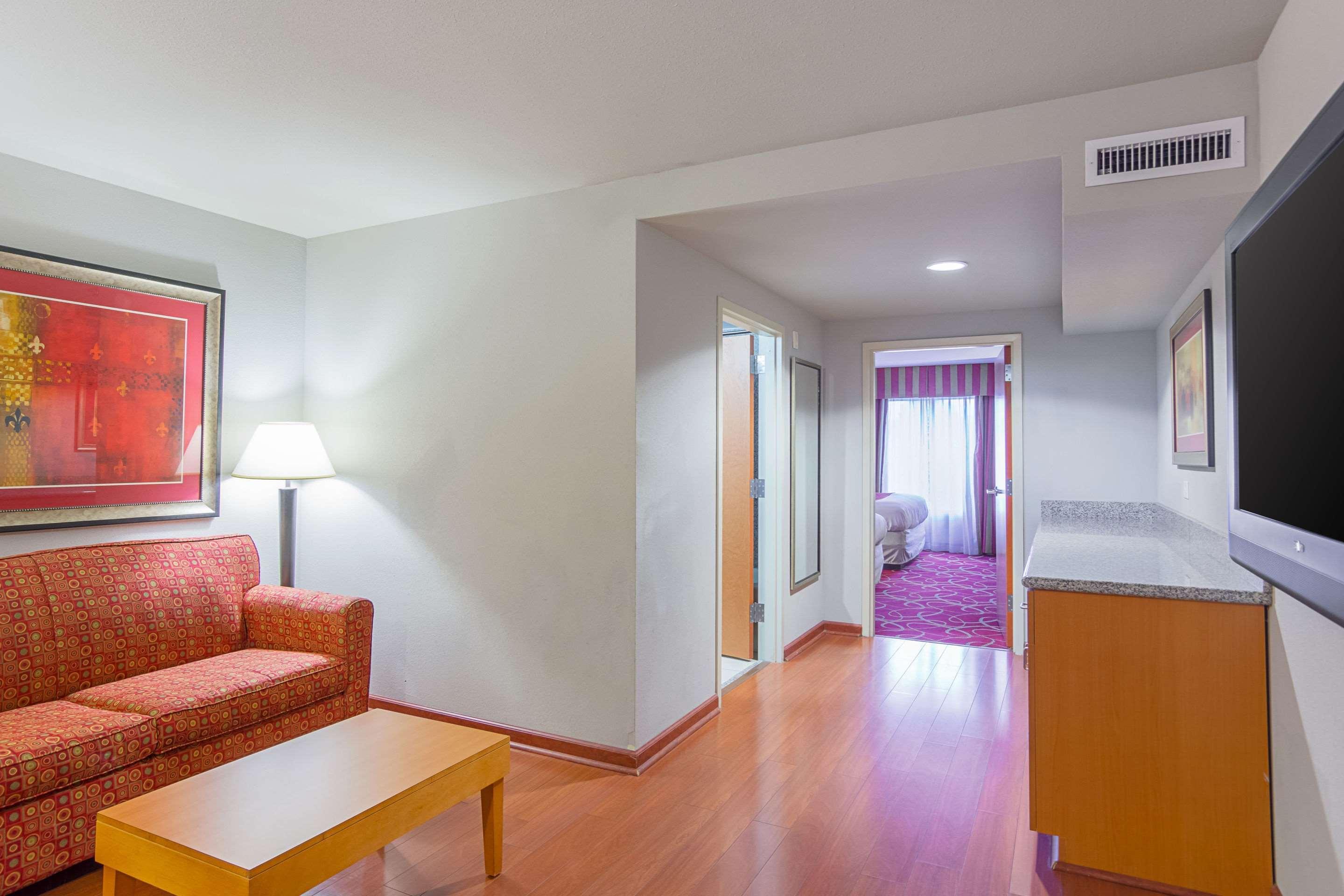 Comfort Suites At Virginia Center Commons Glen Allen Eksteriør billede