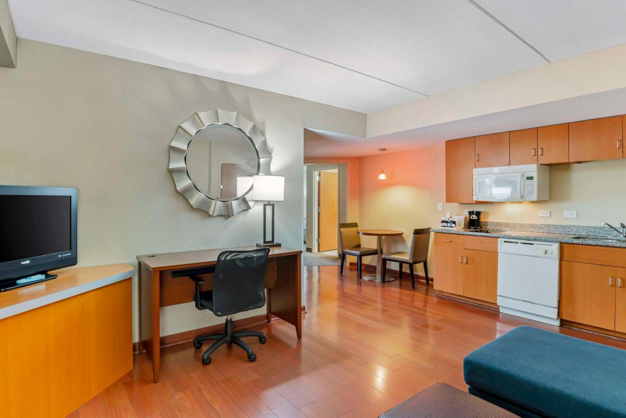 Comfort Suites At Virginia Center Commons Glen Allen Eksteriør billede